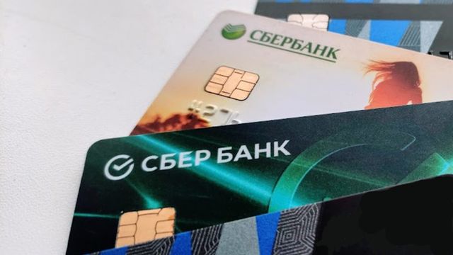 Аналитик заявил, что банки смогут блокировать переводы россиян на срок до 48 часов - ИА Амител, 26.08.2026