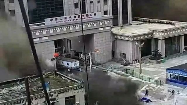 Двое россиян пропали без вести во время наводнения в Непале Двое россиян пропали без вести во время наводнения в Непале - ИА Амител, 27.08.2026