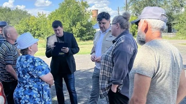 ЛДПР добивается ремонта дороги и клуба в Нововознесенке и проверки УК в Кулунде - ИА Амител, 29.08.2026