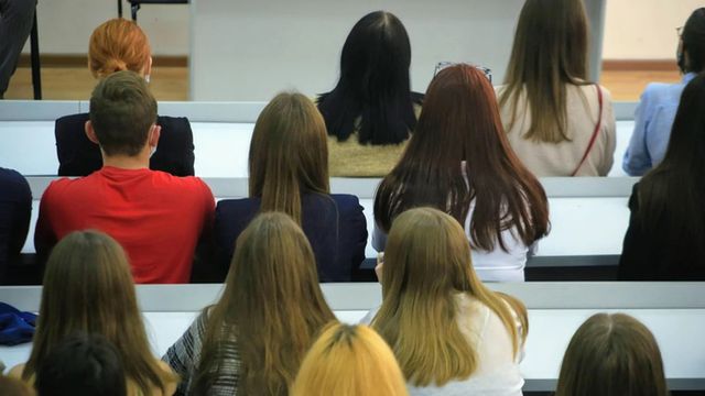 Более 1 млн человек поступили в российские вузы на бюджетные и платные места в 2026 году - ИА Амител, 03.09.2026
