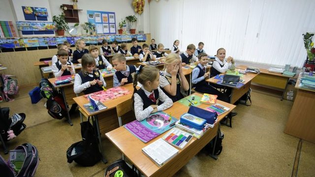 В Минпросвещения уточнили, сколько времени должны длиться школьные уроки - ИА Амител, 09.09.2026