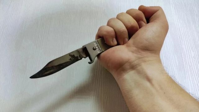 Удар ножом в спину закончился примирением двух жителей Алтайского края - ИА Амител, 24.09.2026