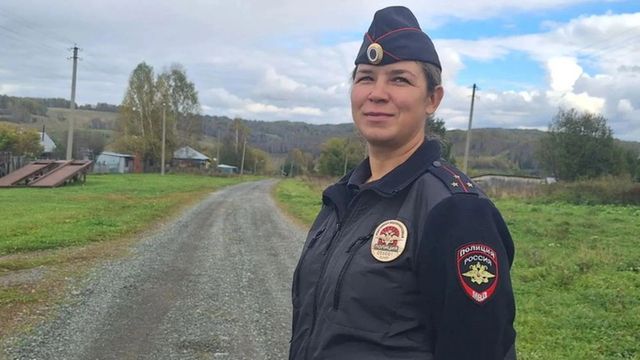 В Кузбассе полицейская застрелила двух медведей и спасла людей В Кузбассе полицейская застрелила двух медведей и спасла людей - ИА Амител, 24.09.2026
