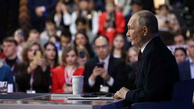 Владимир Путин ожидает сокращения дефицита бюджета России до 2% ВВП - ИА Амител, 01.10.2026