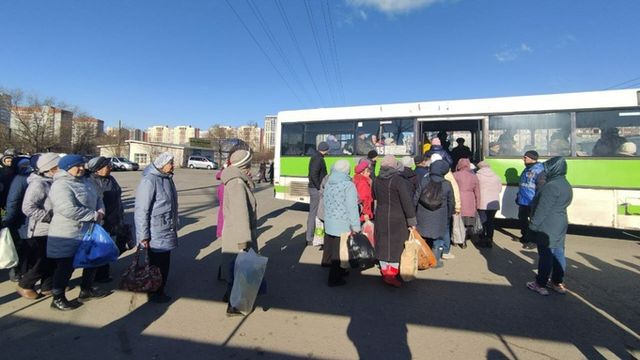 Мужчина получил травму при попытке сесть в автобус в Барнауле - ИА Амител, 01.10.2026