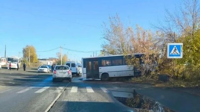 В Бийске автобус насмерть задавил водителя во время ремонта - ИА Амител, 08.10.2026