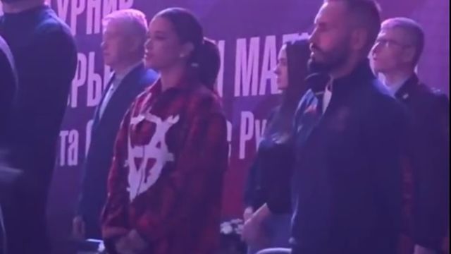 Ксения Бородина спела гимн России на открытии соревнований в Рубцовске - ИА Амител, 10.10.2026