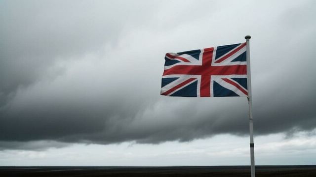 Для россиян временно приостановили онлайн-запись на британские визы - ИА Амител, 12.10.2026