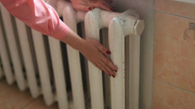 В Барнауле взяли на контроль ситуацию с отсутствием тепла в домах в Салаирском проезде - ИА Амител, 19.10.2026