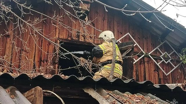 Мужчина попал в больницу после пожара в алтайском поселке Мужчина попал в больницу после пожара в алтайском поселке - ИА Амител, 20.10.2026