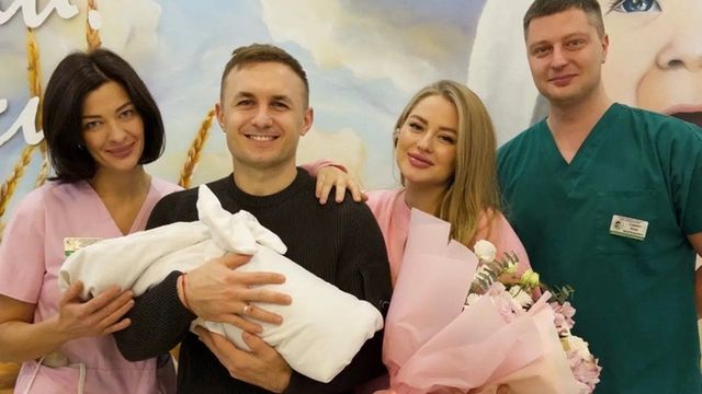Еще один музыкант барнаульской группы "Комната культуры" стал отцом Еще один музыкант барнаульской группы "Комната культуры" стал отцом - ИА Амител, 23.10.2026