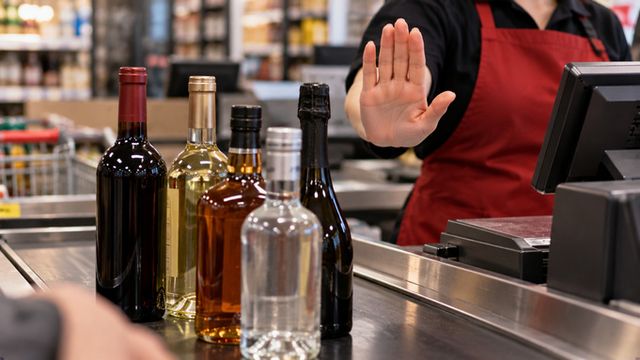 Будет ли в Алтайском крае разрешена продажа алкоголя в День народного единства? - ИА Амител, 26.10.2026