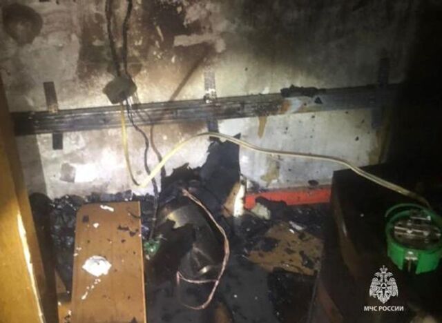 В Шахтах в многоквартирном доме произошел пожар из-за сломанного электрочайника - ДОН24, 12.05.2024
