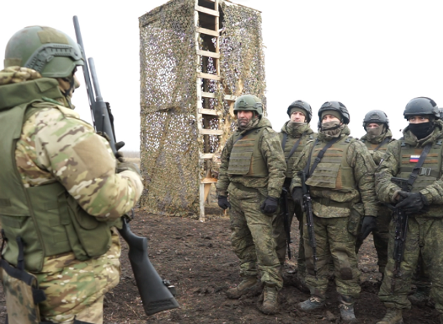 Военных учат сбивать БПЛА стрельбой из ружей в Ростовской области - ДОН24, 05.02.2025