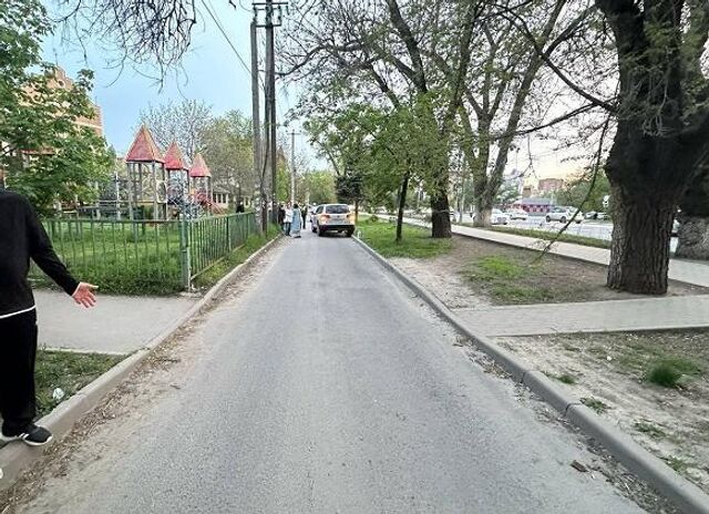В Ростове автомобиль сбил школьницу на проспекте Шолохова - ДОН24, 26.04.2025