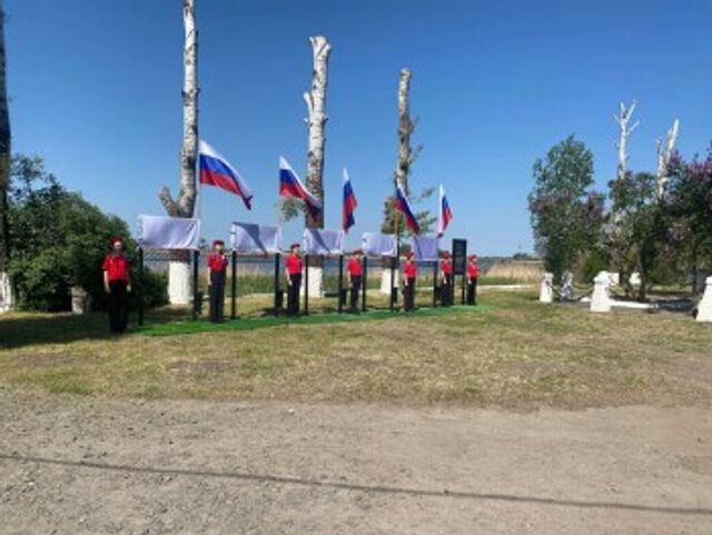Аллею славы в честь погибших на СВО открыли в Азовском районе - ДОН24, 05.05.2025