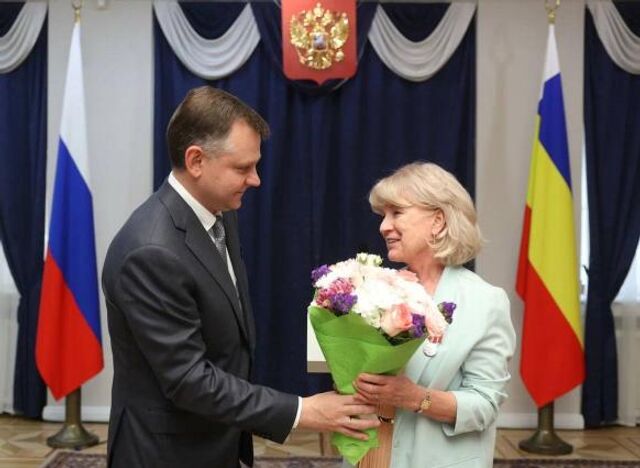 Юрий Слюсарь: В канун Дня России президентские награды получили 34 жителя Ростовской области - ДОН24, 11.06.2025