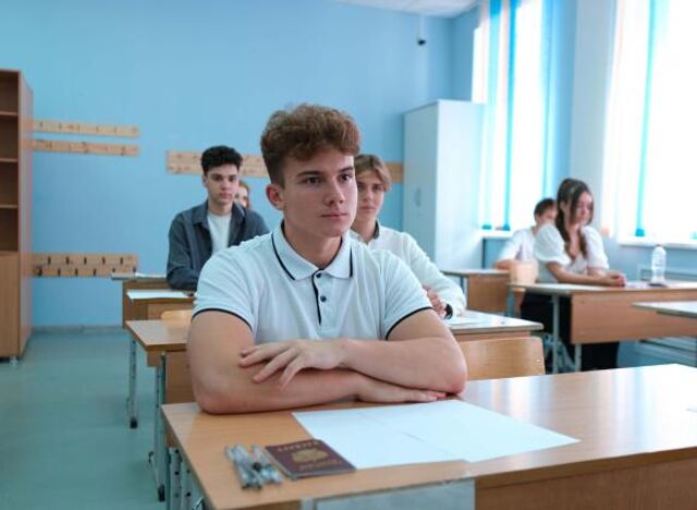 В «президентские дни» российские школьники могут пересдать ЕГЭ - ДОН24, 03.07.2025