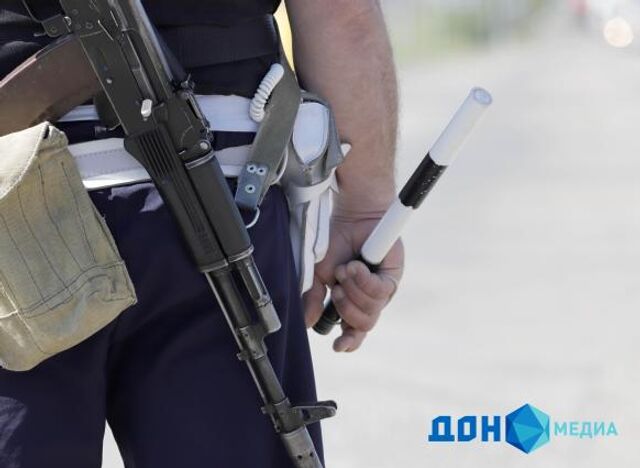 Раздавали мороженое: водителя авто с полуголыми девушками в кузове оштрафовали в Ростове - ДОН24, 07.07.2025