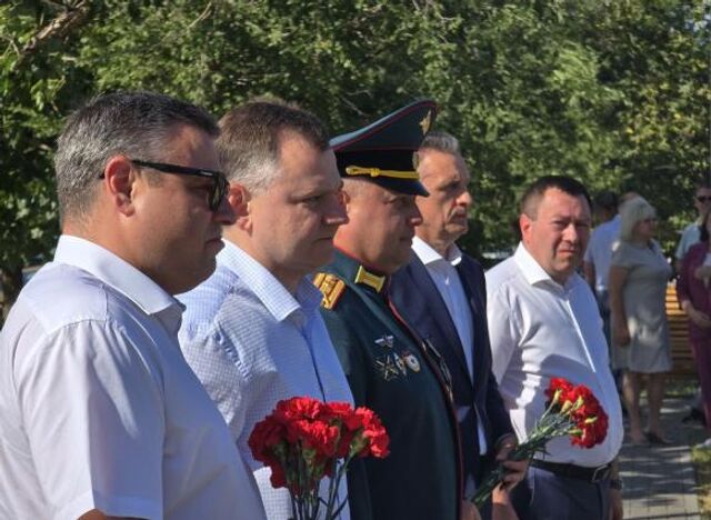 Обновленный парк Победы в Каменске-Шахтинском озеленят - ДОН24, 12.07.2025