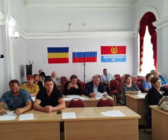 Участник программы «Герои Дона» познакомился с работой властей Цимлянского района Участник программы «Герои Дона» познакомился с работой властей Цимлянского района - ДОН24, 05.11.2025