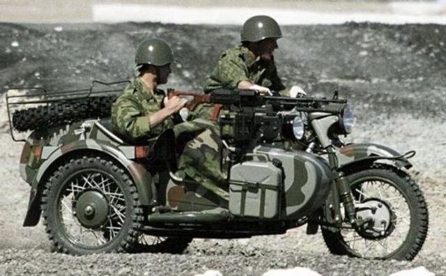 Мотоциклы меняют характер боевых действий в зоне СВО Мотоциклы меняют характер боевых действий в зоне СВО - ДОН24, 16.11.2025