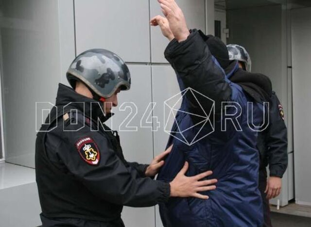 На Дону полицейские пресекли незаконный труд мигрантов На Дону полицейские пресекли незаконный труд мигрантов - ДОН24, 17.11.2025