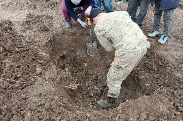 Место гибели бомбардировщика ДБ-3 с экипажем, погибшего во время Великой Отечественной войны, обнаружили в Приморье Место гибели бомбардировщика ДБ-3 с экипажем, погибшего во время Великой Отечественной войны, обнаружили в Приморье - PrimaMedia.ru | Новости Приморского края, 17.11.2025