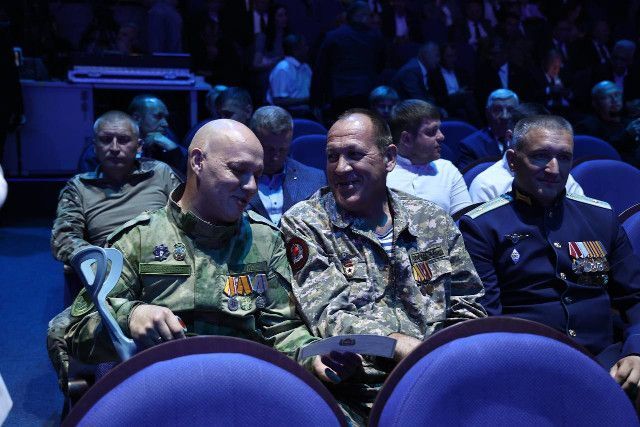 Ветераны СВО рассказали молодежи о единстве на передовой - Южноуральская панорама, 03.07.2025