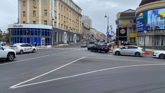 Водители не смогут ехать прямо на перекрестке Семёновская — Алеутская во Владивостоке - Восток-Медиа, 10.08.2023