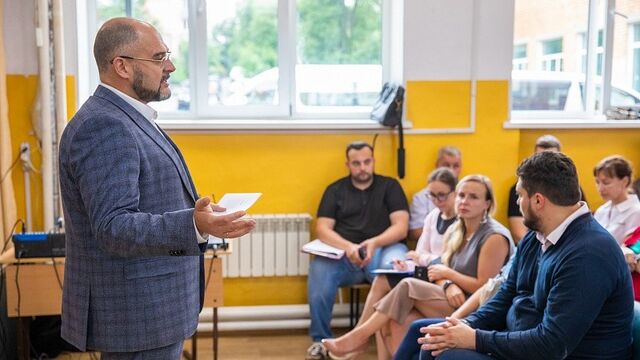Благоустройство Фрунзенского района обсудил мэр с жителями Владивостока - Восток-Медиа, 10.08.2023