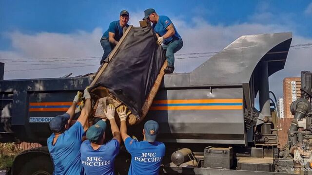 Уссурийцы написали благодарственное письмо сотрудникам МЧС за помощь во время паводка - Восток-Медиа, 06.09.2023