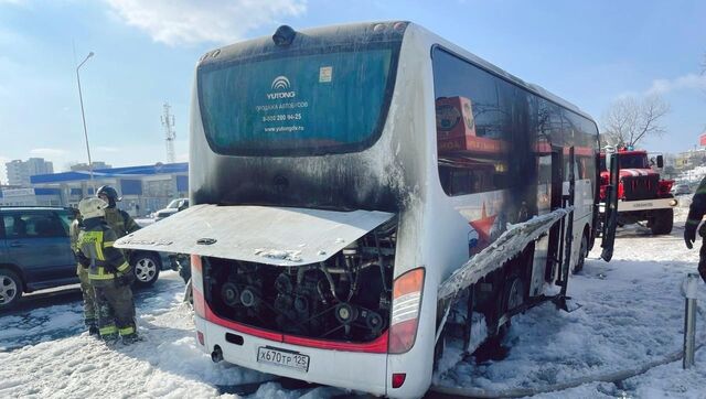 Автобус вспыхнул в Приморском крае - Восток-Медиа, 30.01.2025