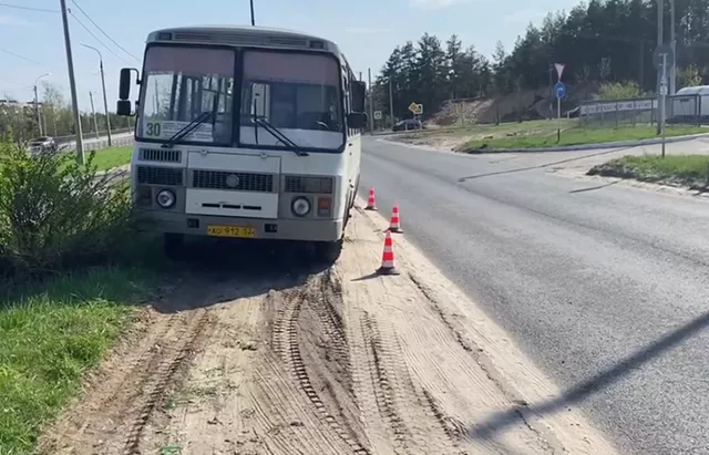 Водитель попал под колеса своего же автобуса в Дзержинске - НИА Нижний Новгород, 25.04.2025