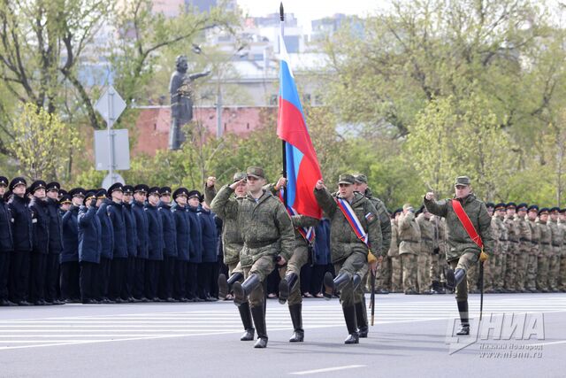 Более 2000 человек приняли участие в военном параде в Нижнем Новгороде - НИА Нижний Новгород, 09.05.2025