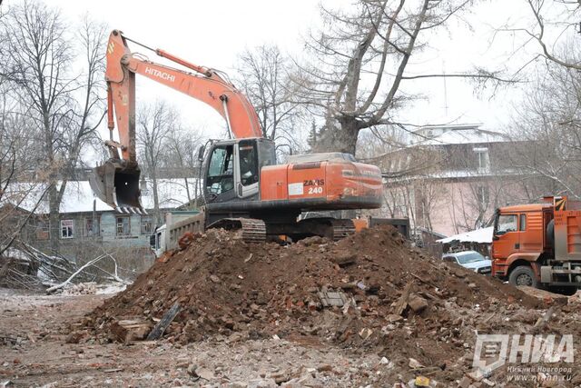 В Нижнем Новгороде начался снос здания легендарной школы Автограда - НИА Нижний Новгород, 17.09.2025