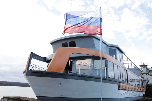 Первое колесное электросудно "Минин" спустили на воду в Чкаловске - НИА Нижний Новгород, 07.11.2025