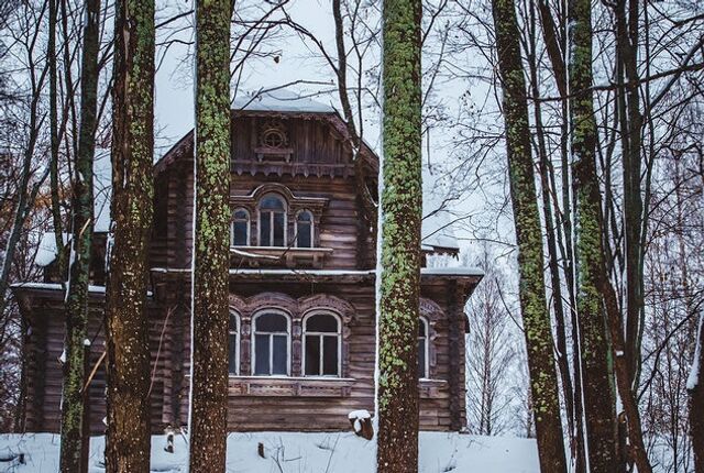 Крыша одного из теремов усадьбы Левашевых в Галибихе рухнула из-за снега - НИА Нижний Новгород, 28.02.2026