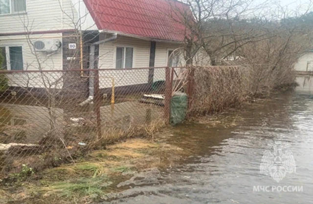 Паводок отступает: от воды освободились три участка нижегородских дорог Паводок отступает: от воды освободились три участка нижегородских дорог - НИА Нижний Новгород, 14.04.2026