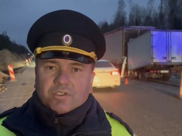 «ГАЗель» влетела в фуру на трассе в Нижегородской области: есть погибший - НИА Нижний Новгород, 22.10.2026