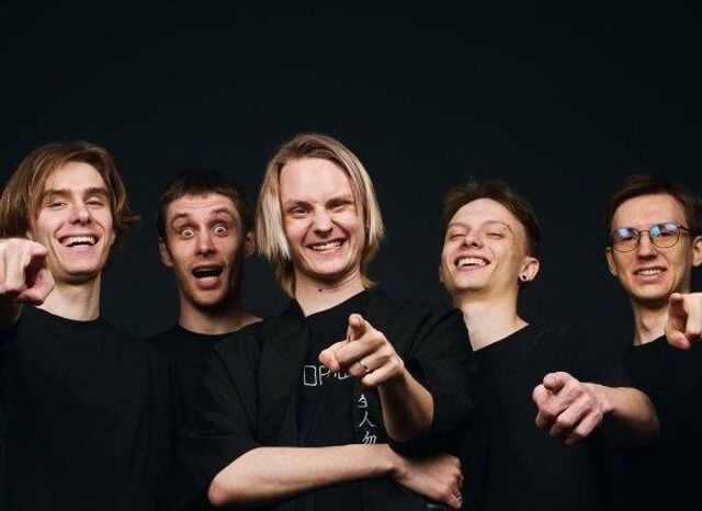 “ПОЗОРИЩЕ”: Как замешать лирику в поп культурном месиве и зашуметь в столицах - PrimaMedia.ru | Новости Приморского края, 22.03.2026