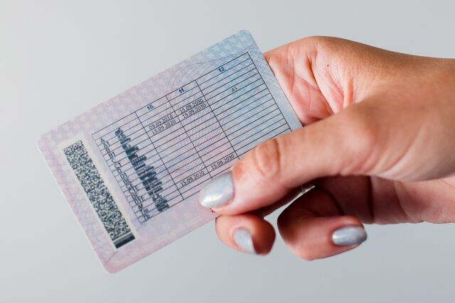 Автоэксперт объяснил, когда нужно менять документы на машину, а когда — нет - PrimaMedia: Лента новостей, 24.03.2026