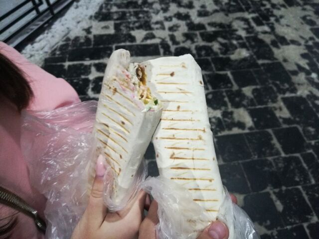 Шаурма не та: продажи уличного фастфуда в России упали - PrimaMedia: Лента новостей, 24.03.2026