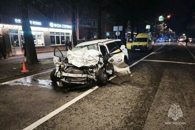 Пьяный угонщик без одежды устроил ДТП с двумя погибшими Сочи - KrasnodarMedia, 27.03.2026