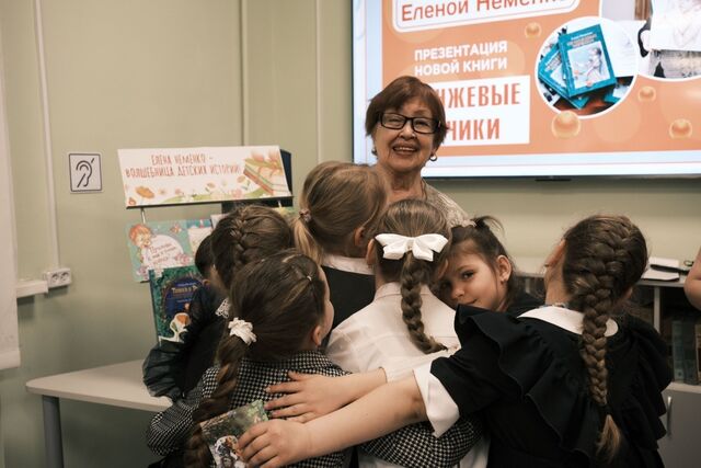 Волшебница детских историй в гостях у маленьких читателей Уссурийска - UssurMedia: Лента новостей, 10.04.2026