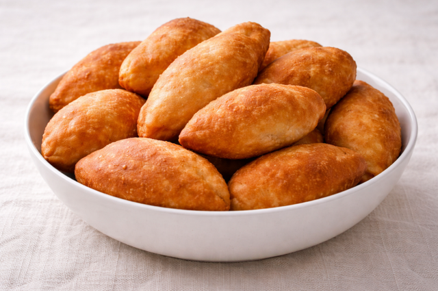 Тазик пухлых румяных пирожков за 30 минут – всего 1 яйцо и никаких дрожжей - PrimaMedia: Лента новостей, 13.04.2026