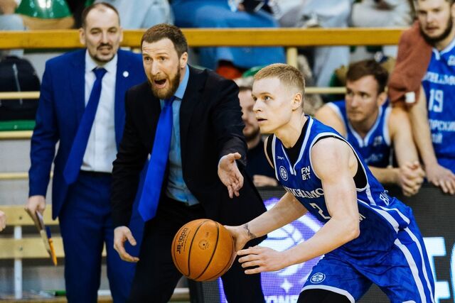 Приморское баскетбольное "Динамо" "восстало из пепла" в третьем матче плей-офф - PrimaMedia: Лента новостей, 15.04.2026