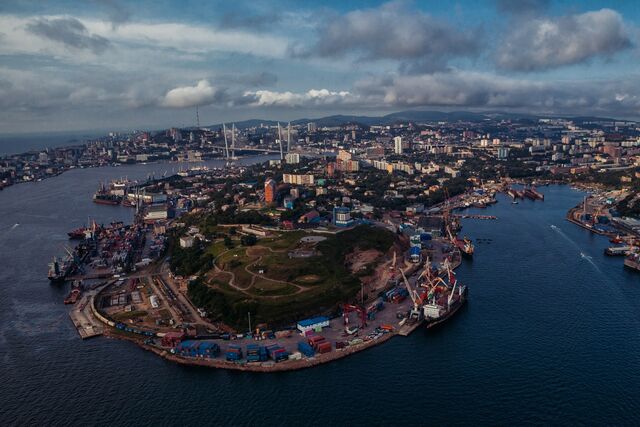 Змеинку во Владивостоке продолжат застраивать — ППТ в районе Острогорной вынесли на слушания - PrimaMedia: Лента новостей, 16.04.2026