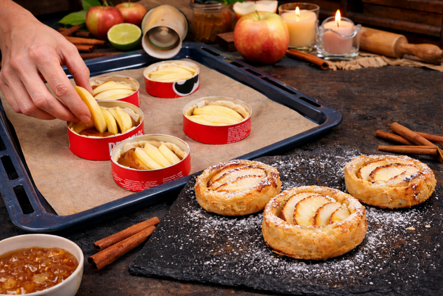 Квадрат слоеного теста и пачка от чипсов — и "быстрые" яблочные слойки на столе: домашние съедают все до крошки Квадрат слоеного теста и пачка от чипсов — и "быстрые" яблочные слойки на столе: домашние съедают все до крошки - UssurMedia: Лента новостей, 16.04.2026