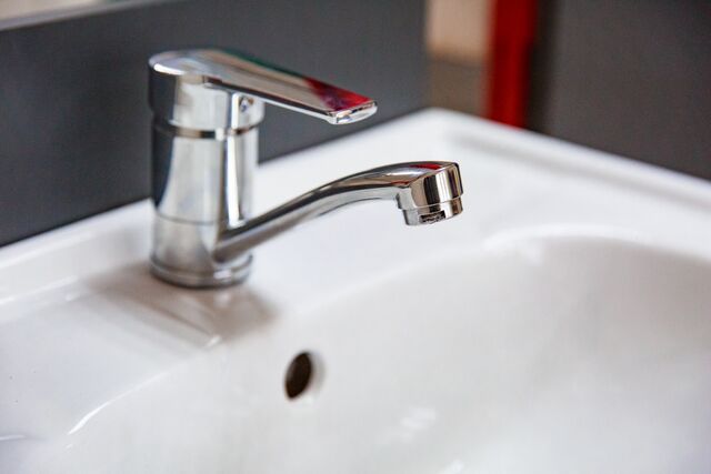 Россиян предупредили об опасности сырой воды из крана - PrimaMedia: Лента новостей, 17.04.2026